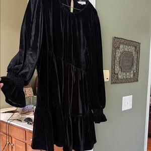 Entro Black Velvet Dress